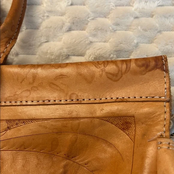 Vintage hand-tooled leather luggage - Picture 12 of 12